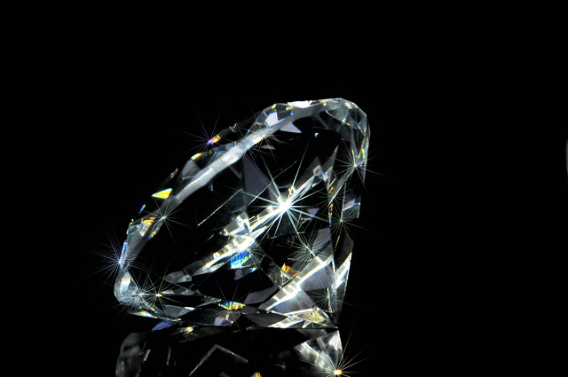 Picture of a diamond.